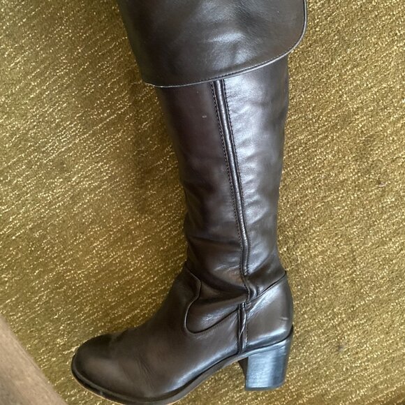 Black Heeled Leather Fold Over Boots - Picture 3 of 5